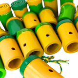 50 Mini Corneta Verde E Amarelo Com Cordão Brinquedo Atacado