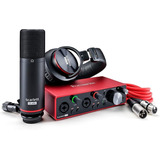 Interface Microfone Headphone Focusrite Scarlett 2i2