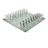 Jogo Xadrez Com Tabuleiro E Copos Shot Em Vidro 25x25cm