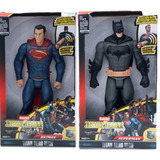 Kit 2 Bonecos Batman E Superman 30cm Com Led E Som Marvel 