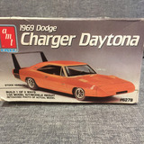 Kit Amt 1/25 Dodge Charger Daytona
