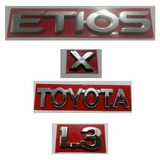 Kit Emblemas Toyota + Etios +