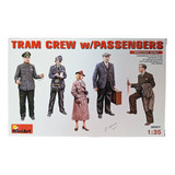 Kit Para Montar Miniart 1/35 Tram Crew W/ Passengers #38007