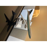 Maquete Miniatura Boeing 747 Cathay Pacific 1:400