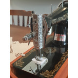 Maquina De Costura Antiga Elgin Portátil 