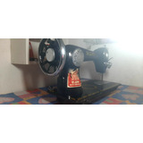 Máquina De Costura Reta Elgin B3 Portátil Preta 110v