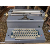 Máquina De Escrever Elétrica Olivetti Tekne
