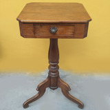 Mesa Auxiliar Ou Lateral Antiga Madeira De Cedro Com Gaveta