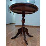 Mesa De Madeira Maciça Com Acabamento Fino De Machetagem.