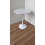 Mesa Saarinen Lateral Tampo 35ø Altura De 52cm Carrara