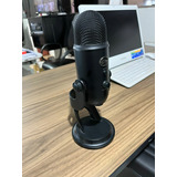 Microfone Blue Yeti Condensador  Multi-padrão Blackout