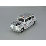 Miniatura Austin London Taxi 1/36 Jornal Corgi 1/36 Rara