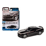 Miniatura Chevrolet Camaro Hurst 2010 1:64 Auto World Preto