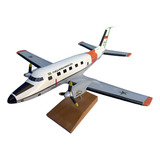 Miniatura De Avião Bandeirante Sar 30 Cm
