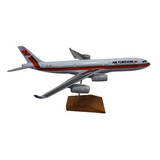 Miniatura De Avião Maquete Em Resina A-340 Tap Antigo 