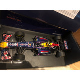 Miniatura F1 Red Bull Racing Team Rb9 Mark Webber 2013 1/18