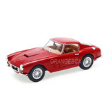 Miniatura Ferrari 250 Gt Berlinetta Passo Corto Bburago 1:24