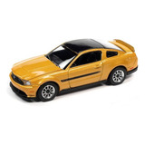 Amarelo