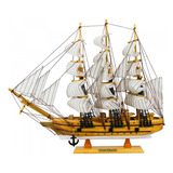 Miniatura Navio Madeira Casco Marrom Base