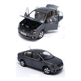 Miniatura Volkswagen Polo Sedan Vw 2012/2014 Escala 1:18 