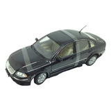 Miniatura Welly 1/18 2001 Volkswagen Passat Sedan - Rara!