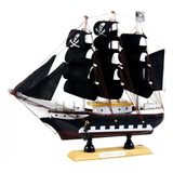 Modelo De Navio À Vela Pirata