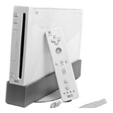 Nintendo Wii + 2 Wii Remote