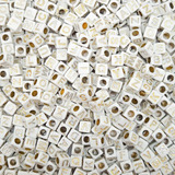 Passante Letras Dourada 100un 6mm Dadinho Branco Bijuteria