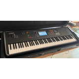 Piano Teclado Yamaha Modx8 - Impecável - Com Case Gator