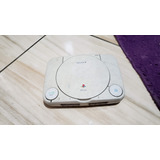 Playstation 1 Psone Só O Aparelho Sem Nada. Esta Sem O Clamp E Não Ta Lendo Jogos. A13