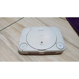 Playstation 1 Psone Só O Aparelho Sem Nada. Liga E Tem Som E Imagem Mas O Power Ta Direto Sem O Clamp E Flat Meio Cortado. A3