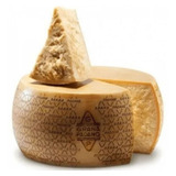 Queijo Grana Padano Italiano Pedaço 1kg