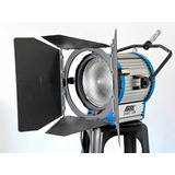 Refletor Fresnel Arri 2000w Com Banrdoor