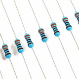 Resistor Metal Film 1/4 W 220 Ohms 1% - 200 Pçs