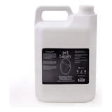 Shampoo Pet Family Pelos Escuros Para Cães E Gatos Galão 5l Fragrância Natural
