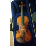 Luthier