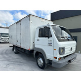 Vw Delivery 8-150 Plus Ano 2011 Baú 5.5m /ñ 915 9150 710 816