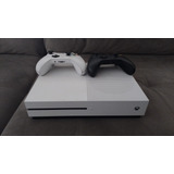 Xbox One S 1tb, Modelo: 1681. Características Principais: Acompanha Cado De Energia E Dois Controles Sem Fio(1 Branco E 1 Preto)