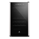 Adega Electrolux Preta 29