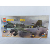 Avião Junkers Ju-87 B-2 Stuka - 1:24 - Airfix (57 X 46 Cm)