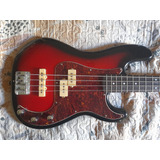 Baixo Squier By Fender