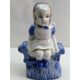 Bibelo Porcelana Camponesa Sentada