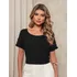 Blusa Manga Curta Tecido Dunas Com Detalhe De Pinjente Manga
