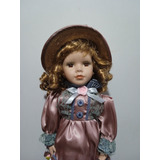 Boneca De Porcelana Antiga