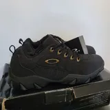 Bota Oakley Teeth 1