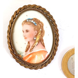 Broche Porcelana Antiga Camafeu