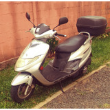Burgman 125cc Com Bau