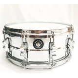Caixa Nagano Studio Phonic