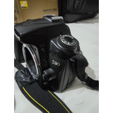 Camera Nikon D90 Com