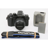 Camera Olympus Omd E10